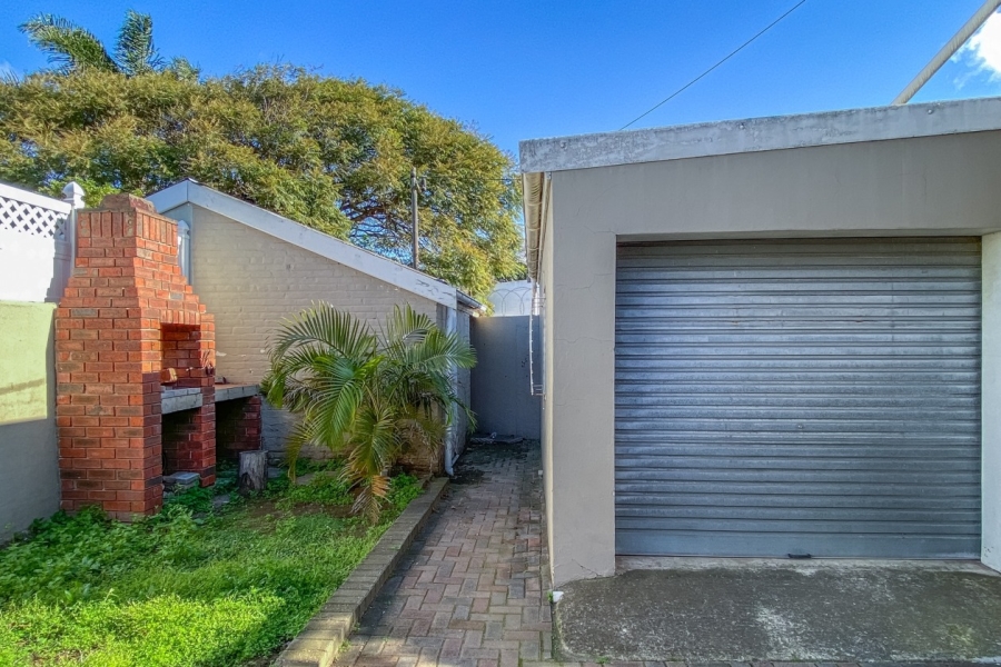 To Let 2 Bedroom Property for Rent in Richmond Hill Eastern Cape